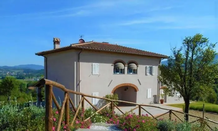 Private Villa Near Florence - Öne Çıkan Resim