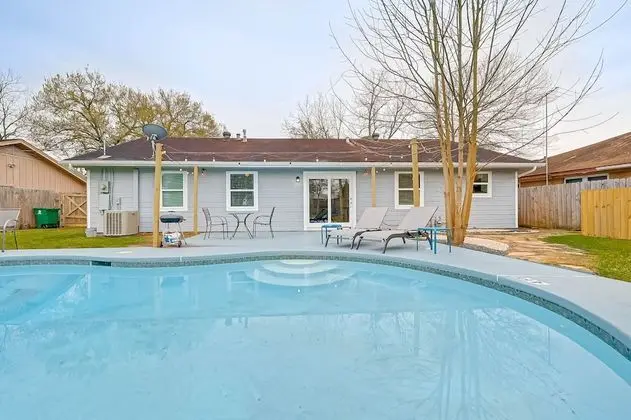 Private Oasis in Central Houston, Private Pool, Work-cation - Öne Çıkan Resim