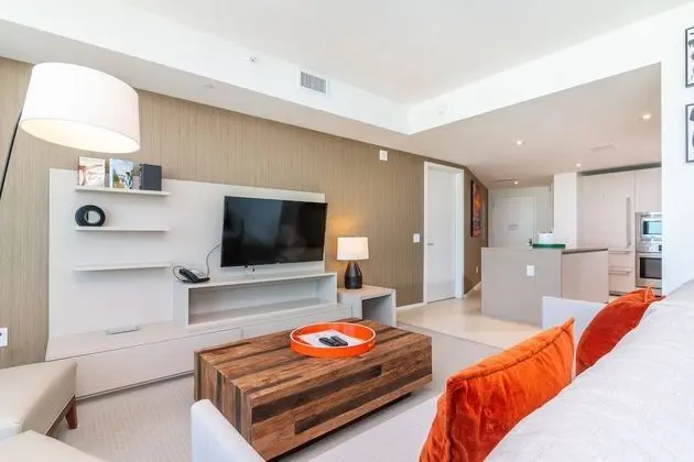 Private Ocean Condos - Hyde Beach Resort - Oda