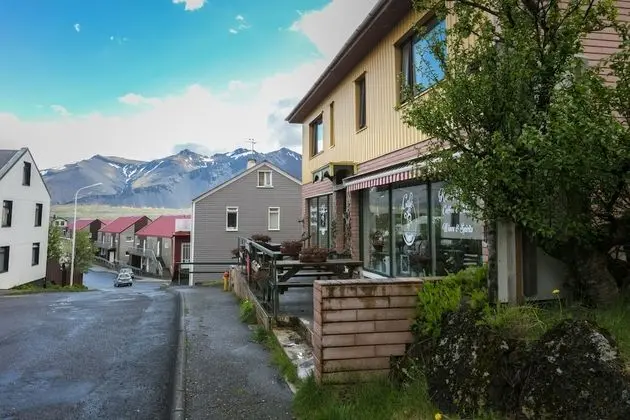 Private and peaceful one room apartments