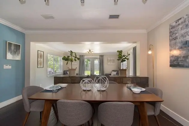 Private Pool 3BR New Modern Furniture - Yerinde Yemek
