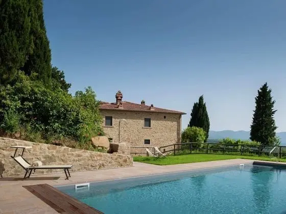 Villa With Private Pool on an Organic Wine Estate