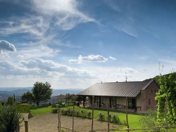 Villa With Private Pool on an Organic Wine Estate - Dış Mekan
