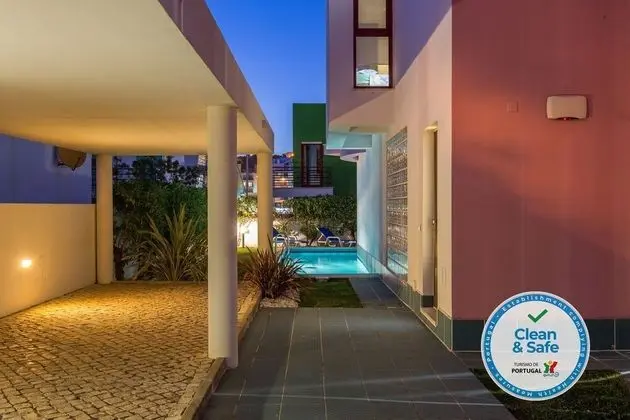 Villa With Private Pool, Garden, Terrace and Marina View - Dış Mekan