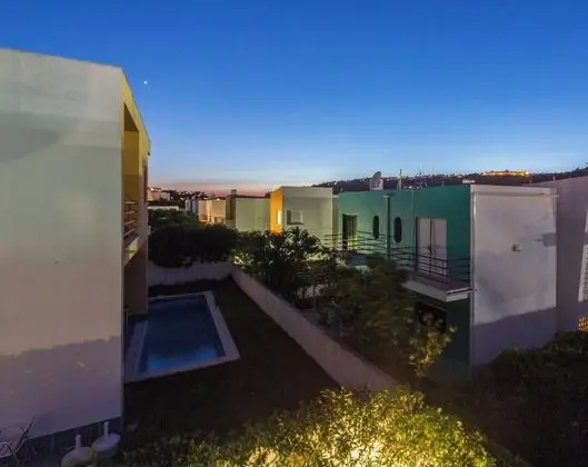 Villa With Private Pool, Garden, Terrace and Marina View - Dış Mekan