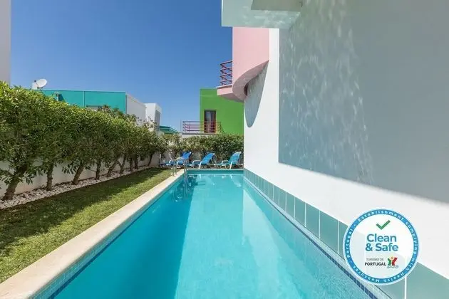 Villa With Private Pool, Garden, Terrace and Marina View - Havuz