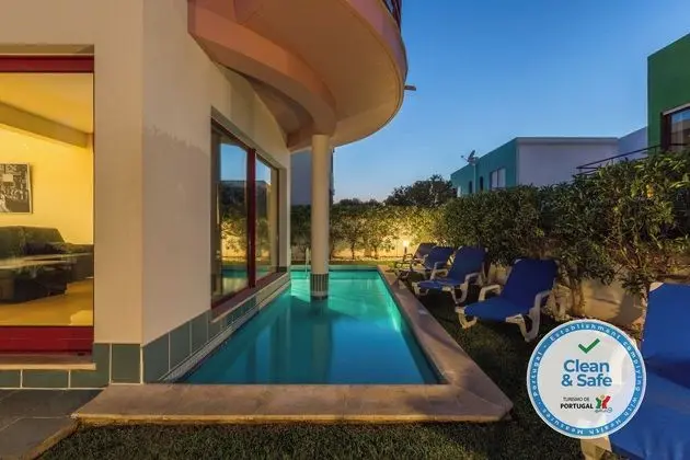Villa With Private Pool, Garden, Terrace and Marina View - Havuz