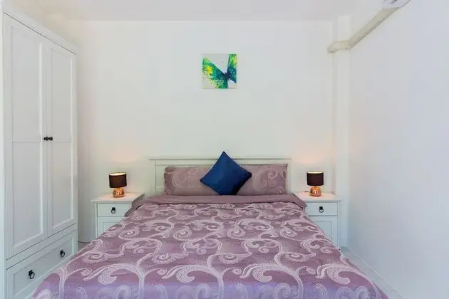 Private Villa with Pool near Laguna - Oda