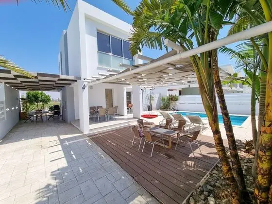 Private Pool Villa Next to the Beach - Dış Mekan