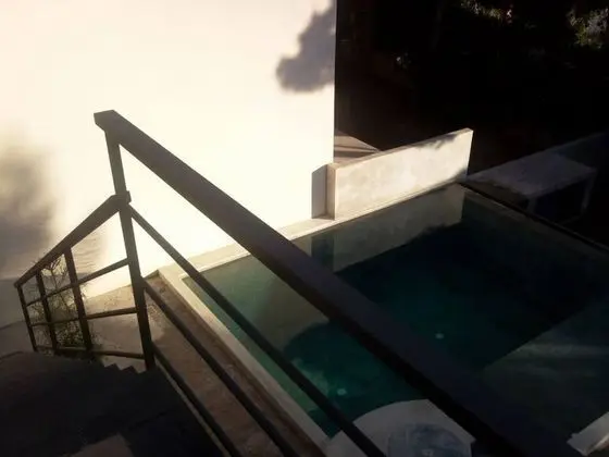 Private Room With Bathroom And Pool - İç Mekan