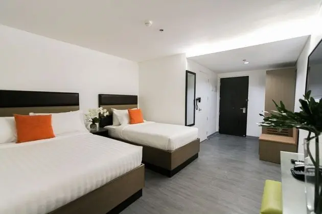 Privato Makati - Oda