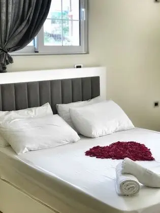 PRIVÉ HOTEL AND APARTMENTS