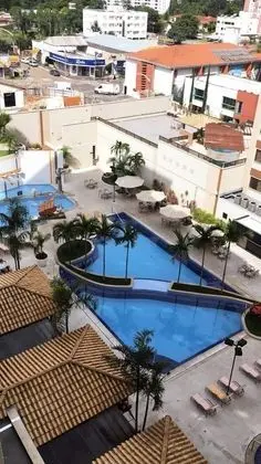 Privé Boulevard - via EUEMCALDAS - Havuz