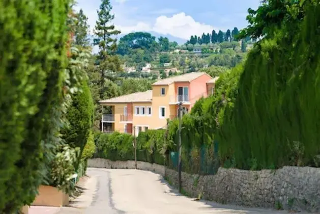 PRIVILEGE APART'HOTEL DOMAINE DE MAI