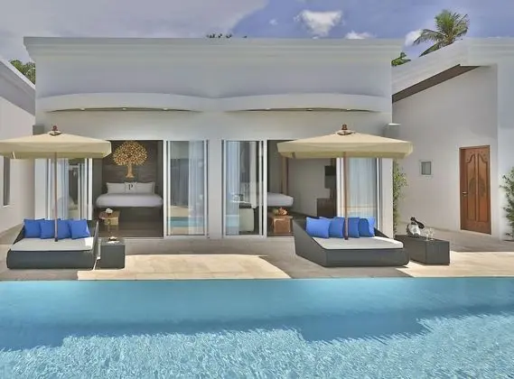 The Privilege Hotel Ezra Beach Club - Havuz
