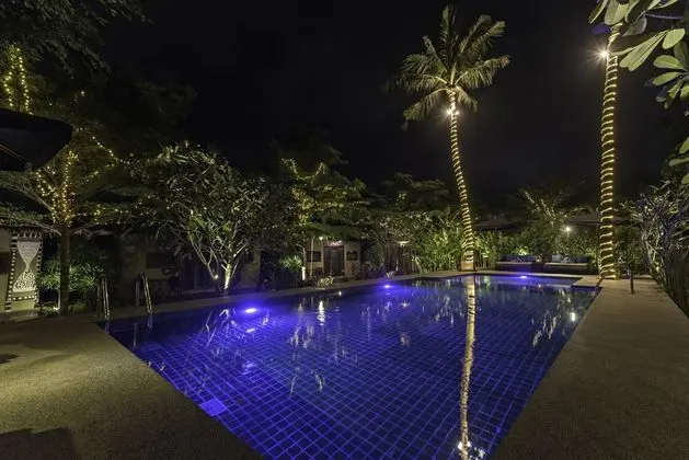 The Privilege Hotel Ezra Royal Garden
