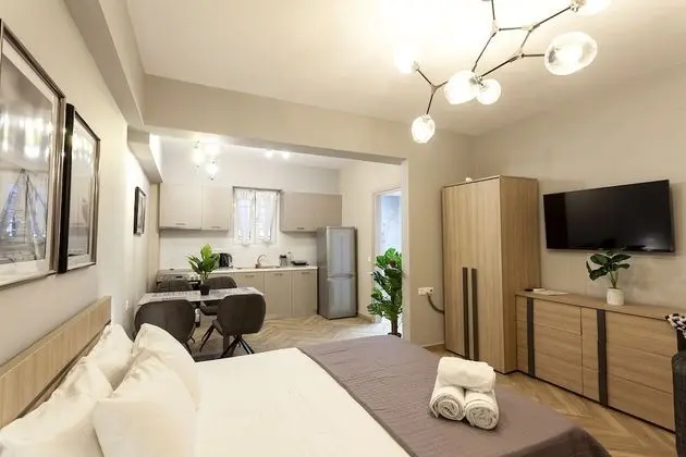 Privilege Flat Renovated Upscale Studio