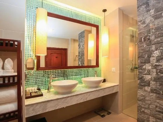 The Privilege Floor @Lotus Blanc - Oda