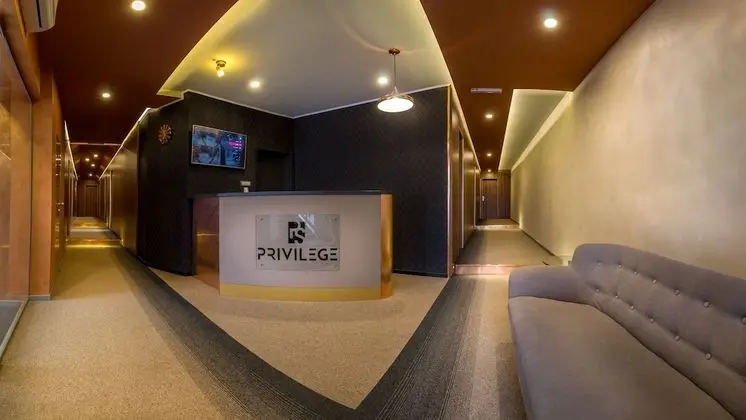 Privilege Suites by Central Park - Lobi