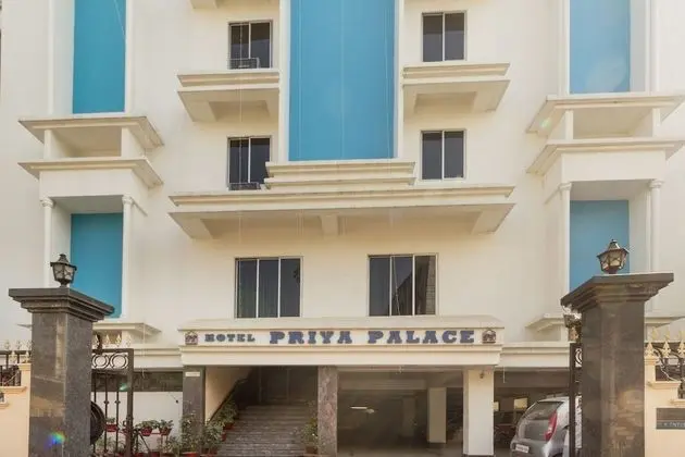 Hotel Priya Palace - Dış Mekan