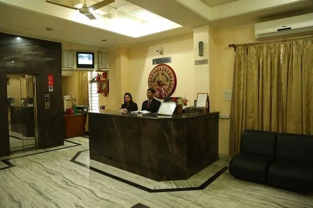 Hotel Priya Palace - Lobi
