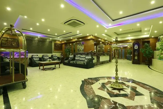 Hotel Priyadarshini Park - Lobi