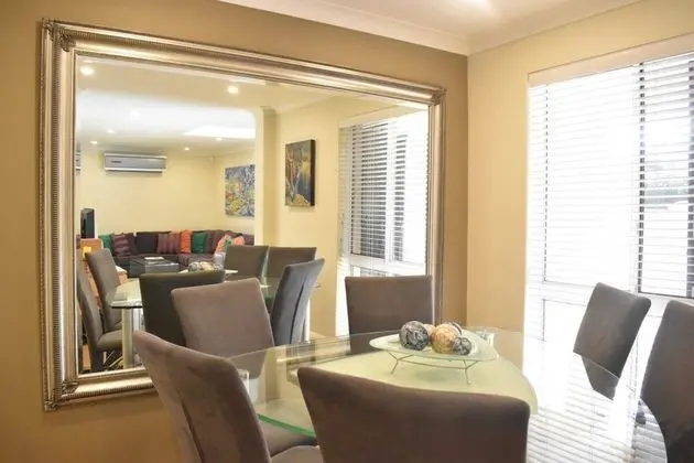 Professionally Cleaned 2bdr Villa, Great Location - Mutfak