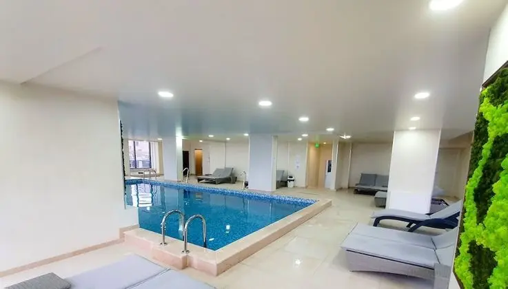 PROMENADA Alezzi Apartments - Havuz