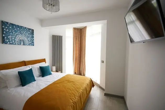PROMENADA Alezzi Apartments - Oda