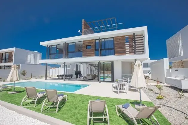 Protaras Elite Pearl Villa Ep16