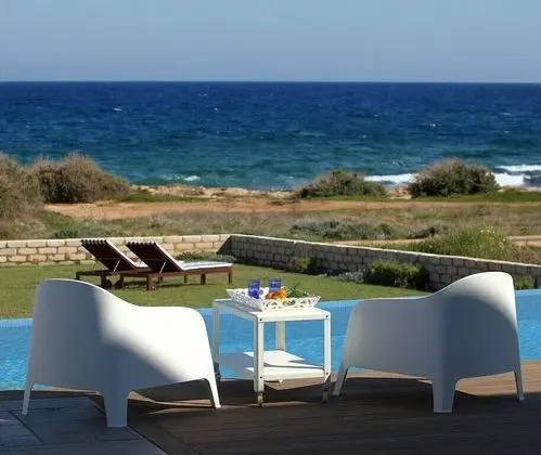 Protaras Seafront Villa Eponine