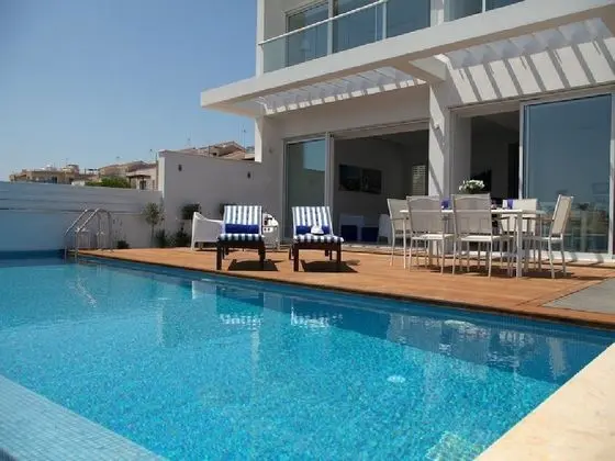 Protaras Seafront Villa Eponine - Havuz