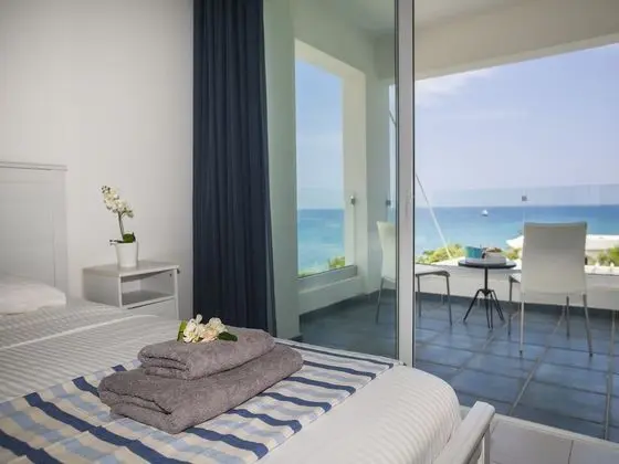 Protaras Seafront Villa Sirina Pearl - Oda