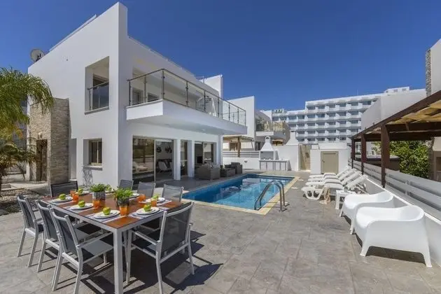 Protaras Sunrise Beach Villa