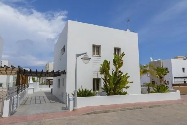 Protaras Sunrise Beach Villa - Dış Mekan