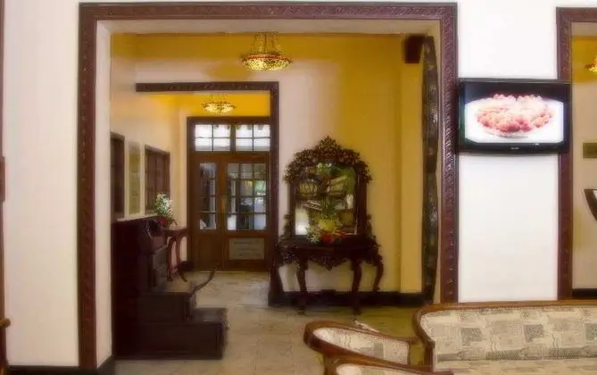 Protea Hotel Dar es Salaam Courtyard