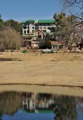 Protea Hotel by Marriott Clarens - Dış Mekan