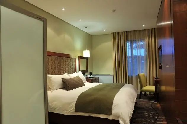 Protea Hotel by Marriott Clarens - Oda