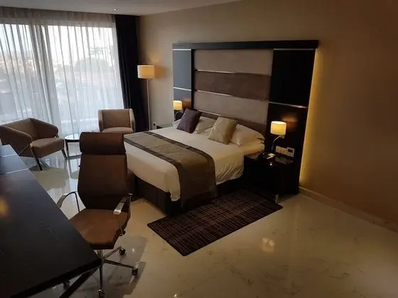 Protea Hotel by Marriott Kampala Skyz - Oda