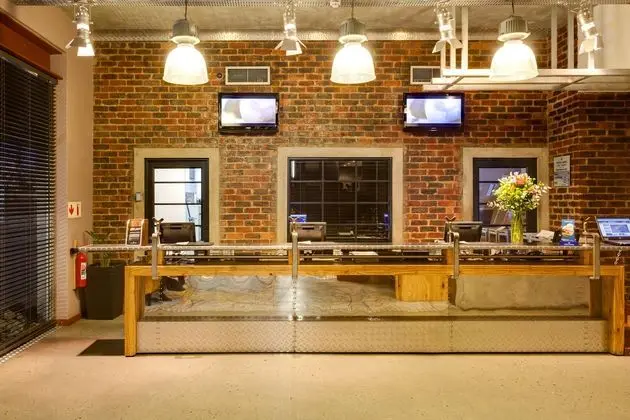 Protea Hotel O.R. Tambo Airport - Lobi
