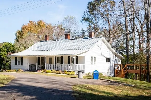 Providence Manor House Bed & Breakfast