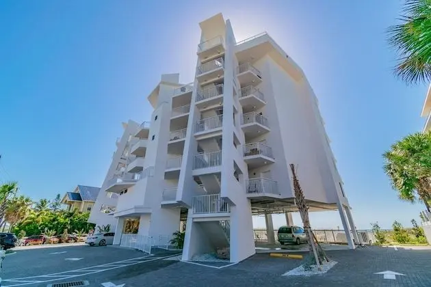 Provident Oceana Beachfront Suites - Dış Mekan