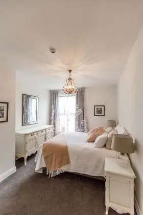 Provincial Apartment 2 - Oda