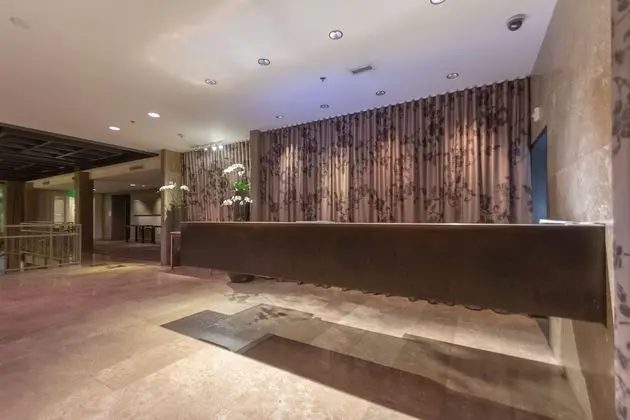 Proximity Hotel - Lobi