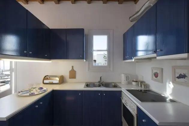 Psarrou villa for 10 guests, stunning sea views by VillaRentalsgr - Mutfak