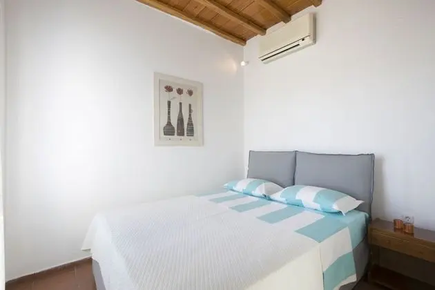 Psarrou villa for 10 guests, stunning sea views by VillaRentalsgr - Oda