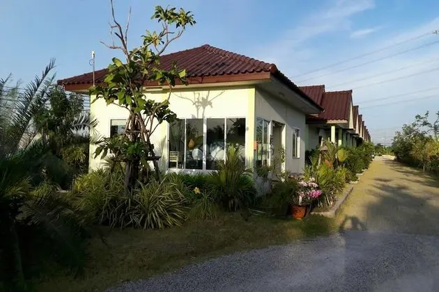 PT House Resort