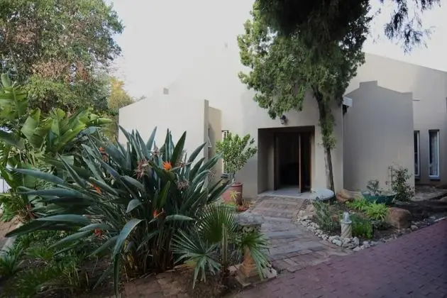 PTA East Guest Rooms - Dış Mekan