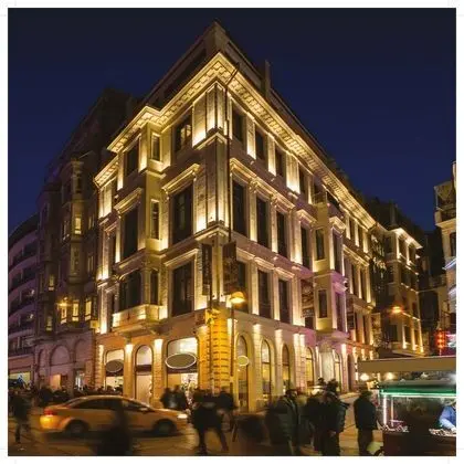 Hotel The Public