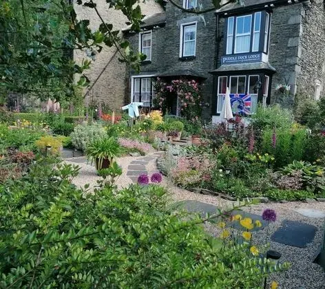 Puddle Duck Lodge